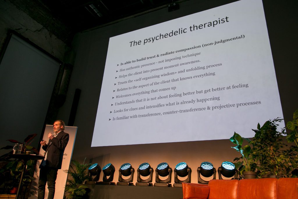 A slide from the lecture with bullet points describing the psychedelic therapist
